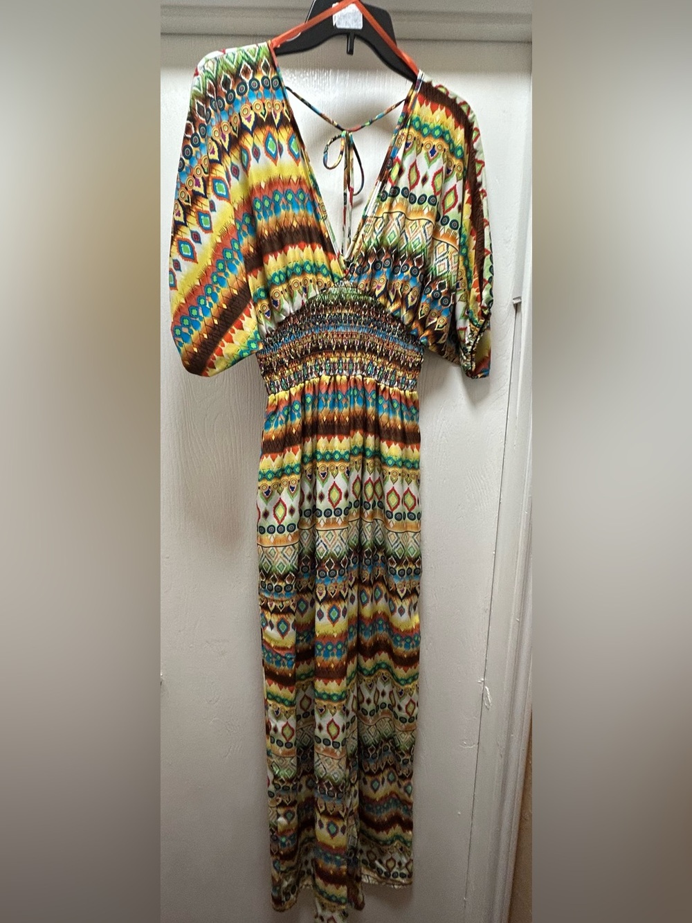 Printed V-Neck Wide-Leg Jumpsuit in Multi colors - Picture 3 of 3